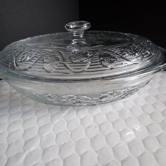 Anchor Hocking Avalon Clear 3 Quart Oval Covered C - Picture 1 of 5
